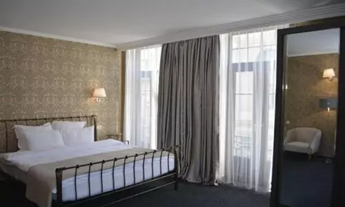 هتل ردلاین تفلیس